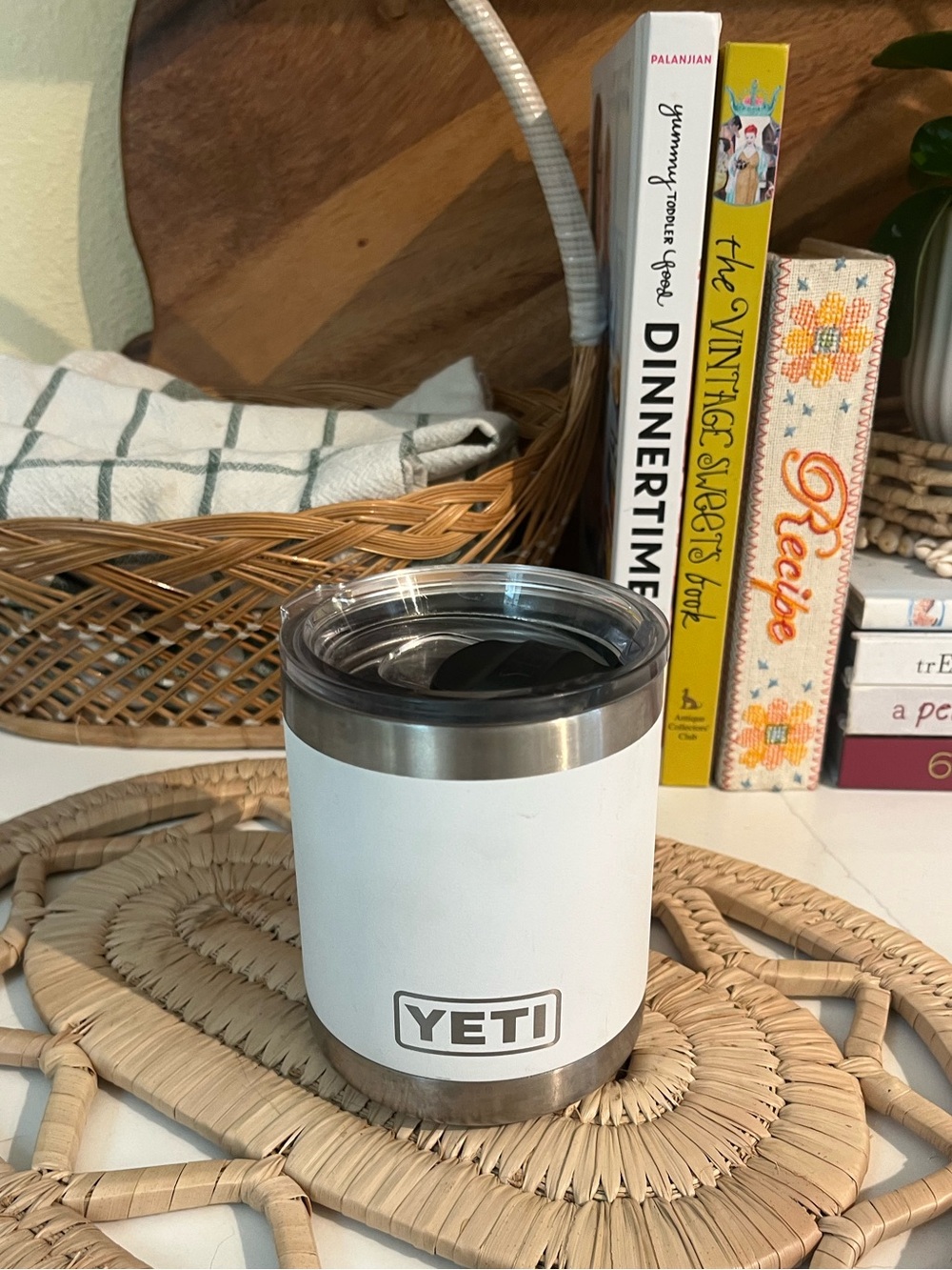Yeti rambler 10 ounce White Insulated Stainless Steel Tumbler with Clear Lid - Picture 4 of 10